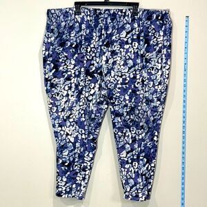 ROMAN’S Purple & White Floral Print Plus Size Stretchy Pants. Size 4X (34/36)